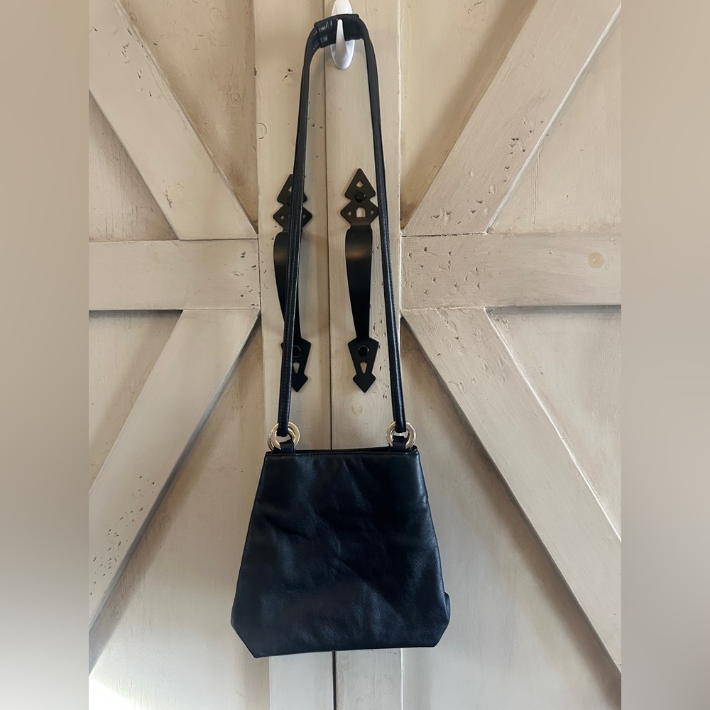 Jennifer Moore Black Genuine Leather Shoulder Bag Gold Ring Hardware Purse